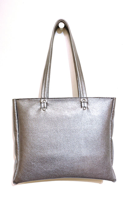 *NEW* Bella Nouveau Pewter Alligator & Pewter Pearl